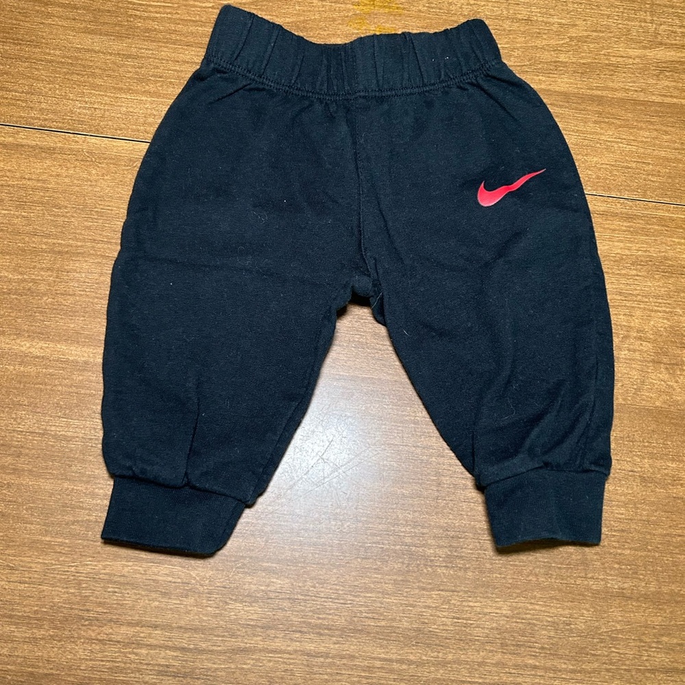 Nike  Boys 6M pant